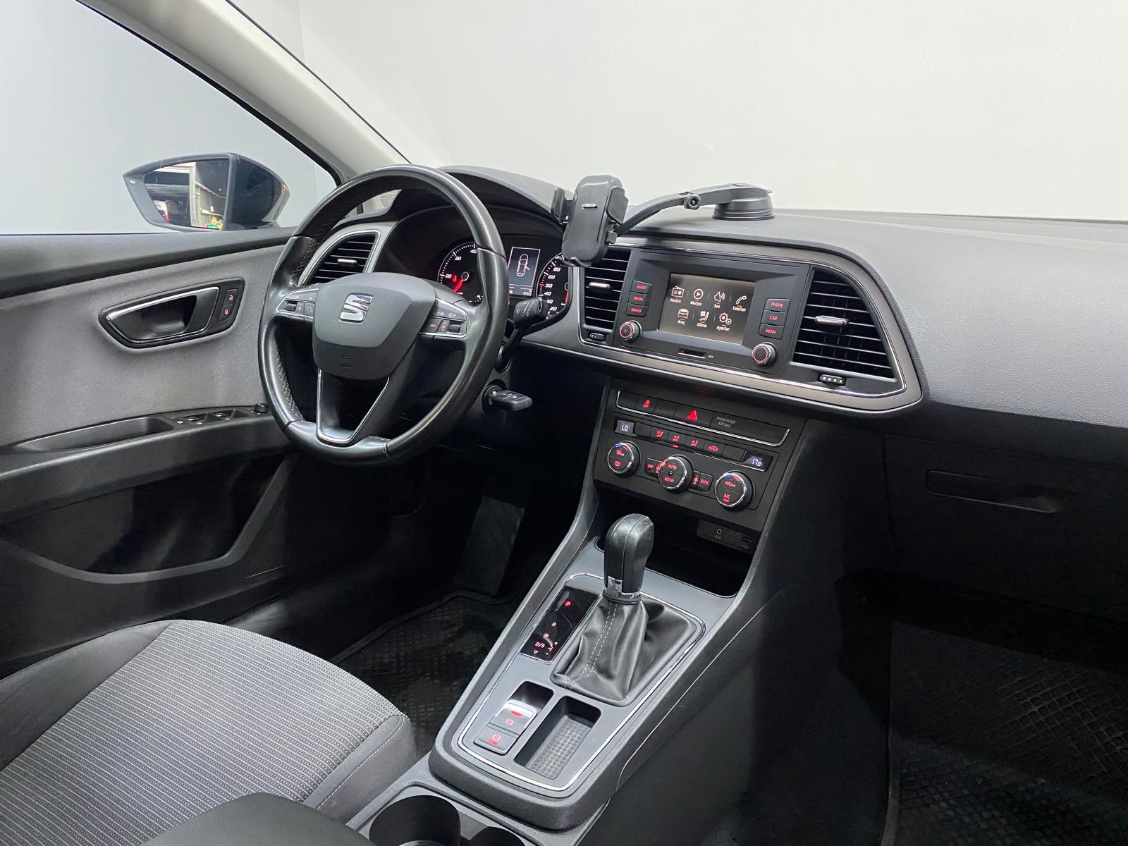 SEAT LEON 24